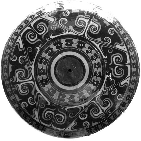 战国卷云纹漆盒卷 云纹是我国古老纹饰之一,起源于战国