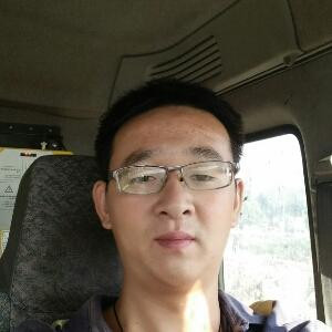 李伟