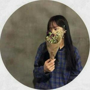 小巷陌影