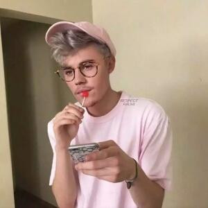 一只鹿 比