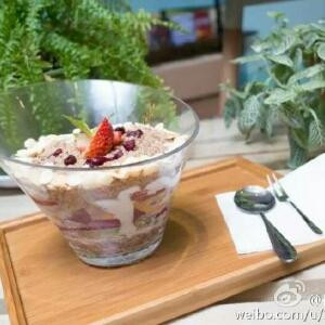 秋天下的落叶