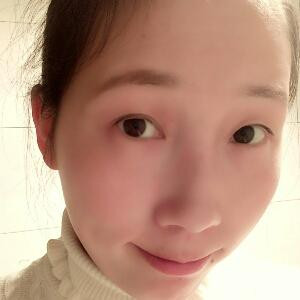 爱美的小孩