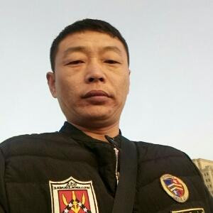 淡淡的烟草味