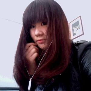 浓妆背后的单纯