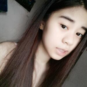 Yiyi一一