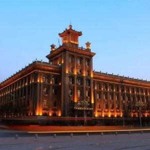 鞍山老伙爱看书