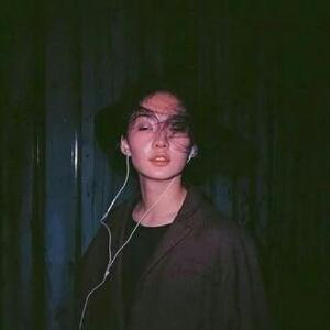 女宅