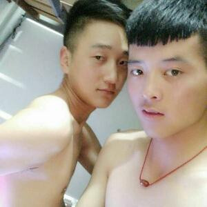 包育龙