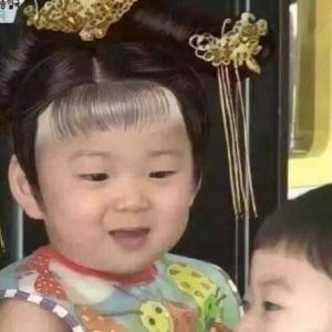 女青年