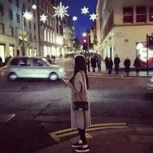 我是女王不落泪