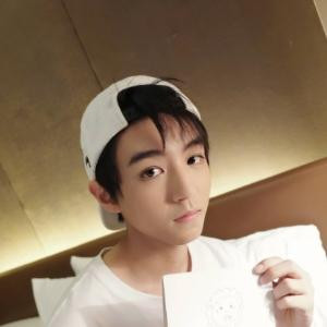 王俊凯的小勋章