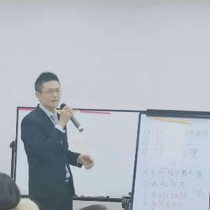 成都六月花艺