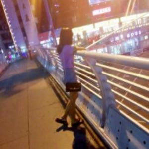 繁华年间，那虚伪的笑