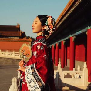 明月皎皎
