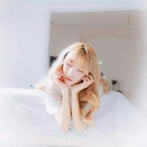 不愿苏醒的少女