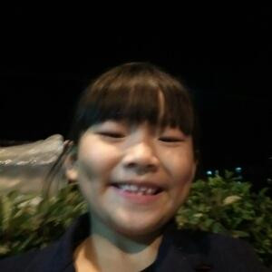 乐炫含
