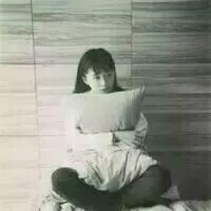 街角回眸点点头