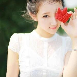 小妞吃大爷一枪