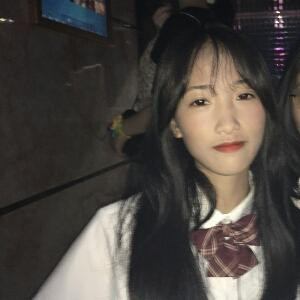 曾照彩云归
