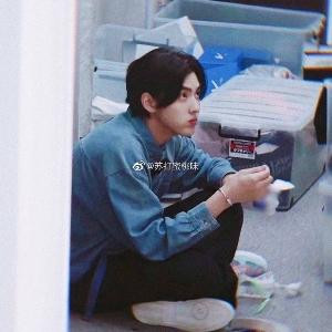 李给给
