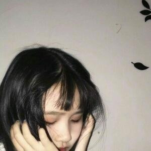 是花花花吖