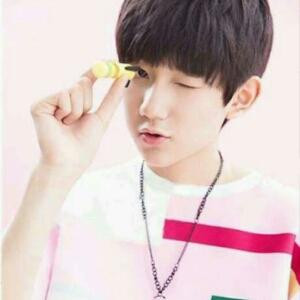 梨涡虎牙星星眼