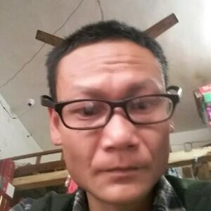 爱你的人