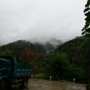 陌雨天山