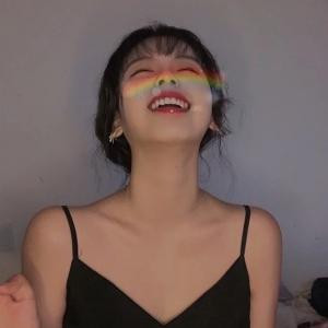 不舔酸奶盖