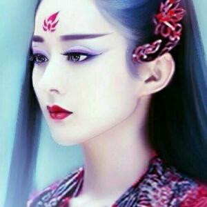 微笑下掩盖的伤