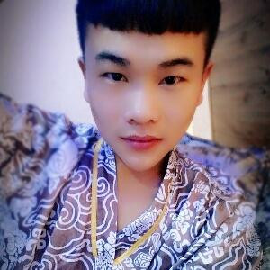 这个小伙有点帅
