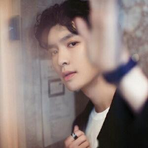 鹿亦兴