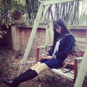 蹲下细数眼泪゛