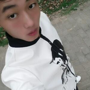华