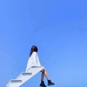 是橙月不是阿鸢