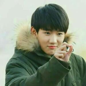 易删删有个弟弟