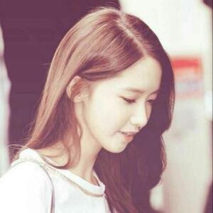 烟花落尽水亭箫