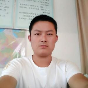 嗜血啊东