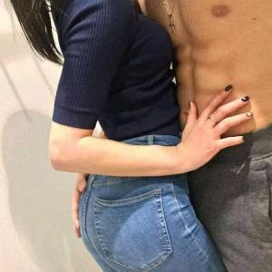 粘人的小妖琪