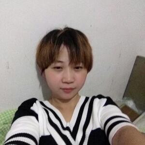 阳光下的女人