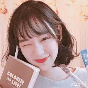 回眸一笑百媚生