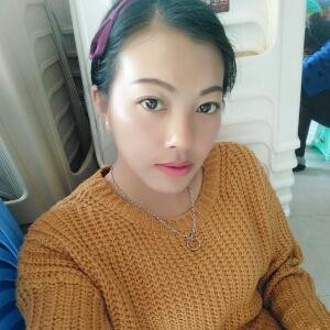 薇笑背后的伤……