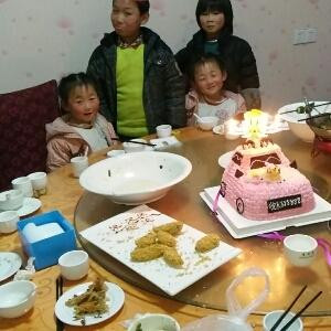 i1183178842馨