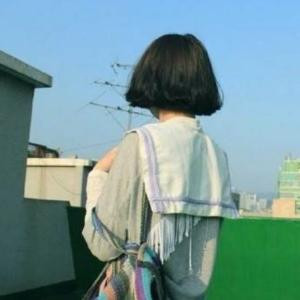 搞笑的文学少女