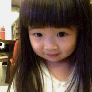 虚伪的笑容