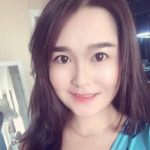 爱喝牛奶的猫咪