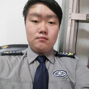 张璐