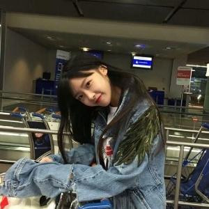 青春不散场灬Lx