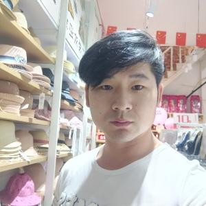 刘铭