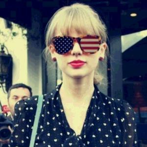 躺在爱草的怀里